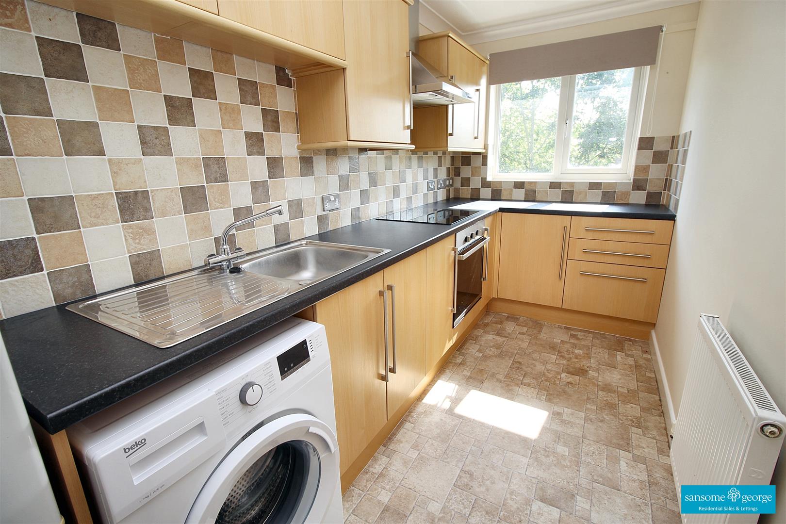 1 bed property in Knowsley Road, Reading